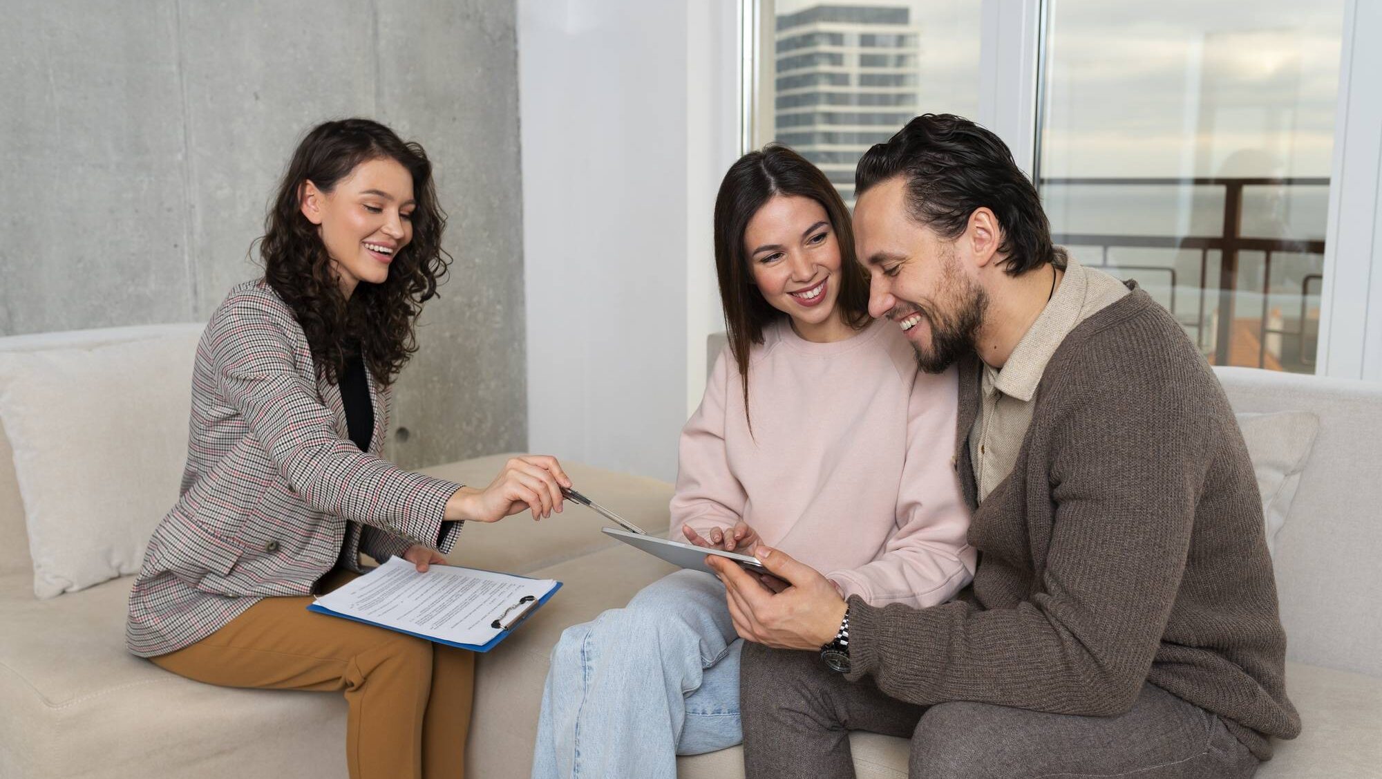 Unlocking the Secrets: How Mortgage Brokers Simplify Australian Property Market For Homebuyers